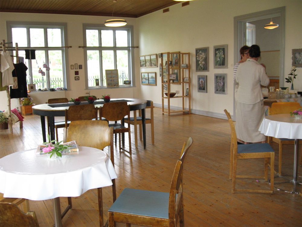 Utställning i Kyrkstugan, Örnsköldsvik, försommaren 2007.