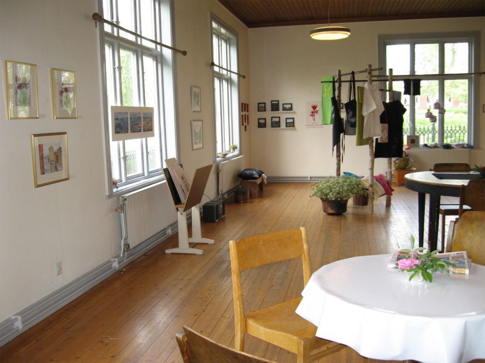 Utställning i Kyrkstugan, Örnsköldsvik, försommaren 2007.