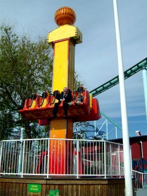 Bästefar Ove och Jonas i "fritt fall", 17/5 -04