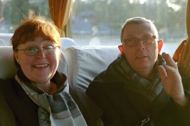 Monica & Sven-Anders hälsar till "snickaren" i Tyresö