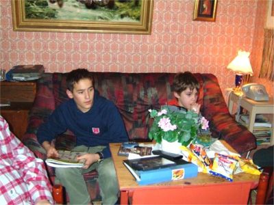 Lukas och Jonas på Danhäll, 1/1 -04