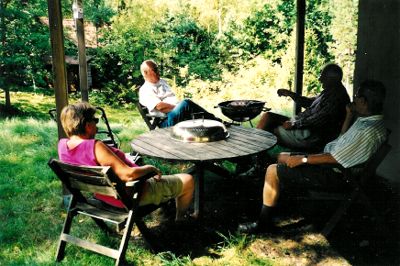 Här grillas lunchen, Hansakroka, Ingarö, 14/8 -03