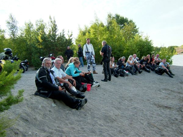 18 MC på TYFRI-tur till Blå Lagunen på Munsö ...