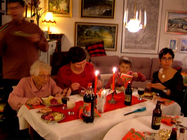 Greta, Helvi, Max och Åsa; 22/12 -07