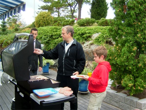 Grillfest hos Erik & Edit; Lukas; Mats och Felix; 2/9 -07