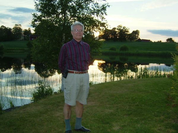Ivan vid Risbrodammen i solnedgången; 20/6 -07