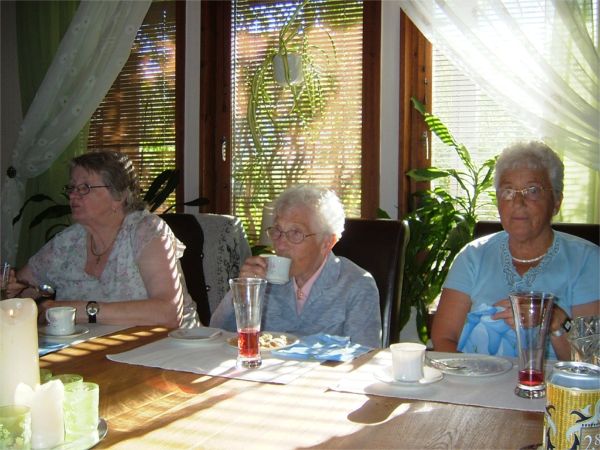 Märta, Greta och Elsie; 7/6 -08