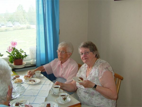 Greta och Märta hos Sonja; 8/6 -08