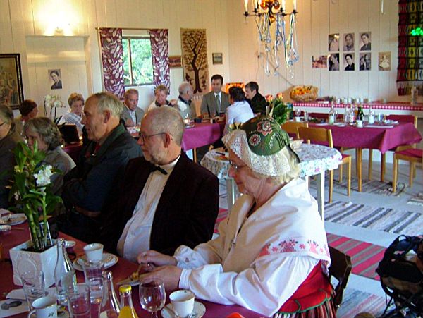 Gäster i festlokalen; 13/9 -08