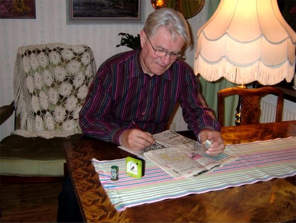 Ivan löser suduko; 16/10 -08