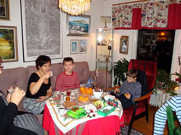 Efter julklappsutdelningen ...