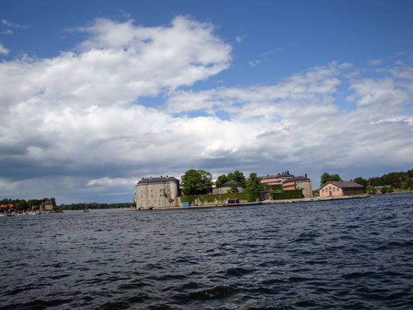 ... färjetur genom Stockholms skärgård.