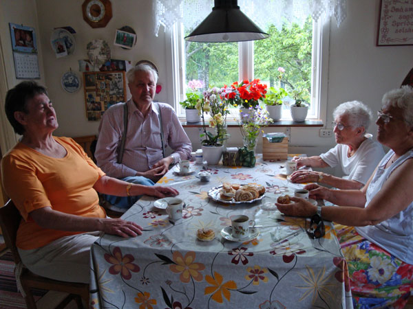 Besök hos familjen Örn.