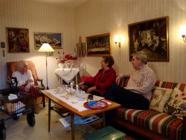 Dagen efter uppvaktade Britt-Marie & Göran Winerdal; 10/1 -09
