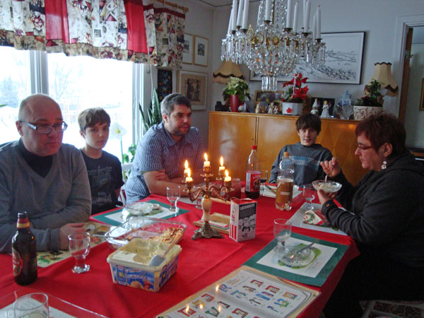 Marita och Daniel med familj; 29/12 -09.