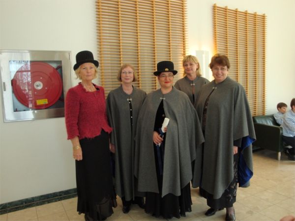 Professor Marita med kolleger.