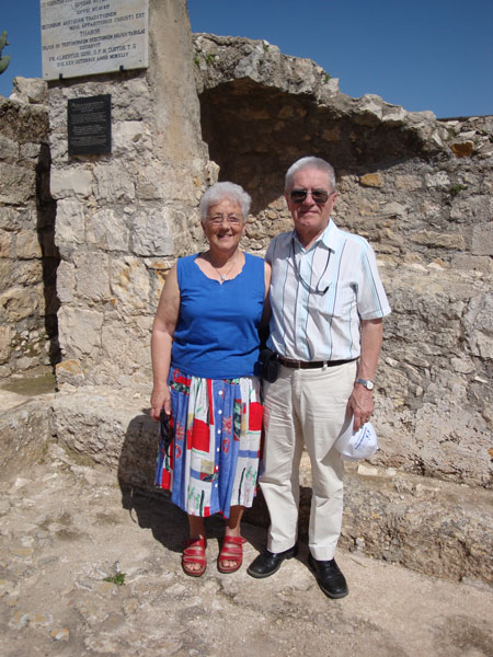 Elsie & Ivan utanför klostret.