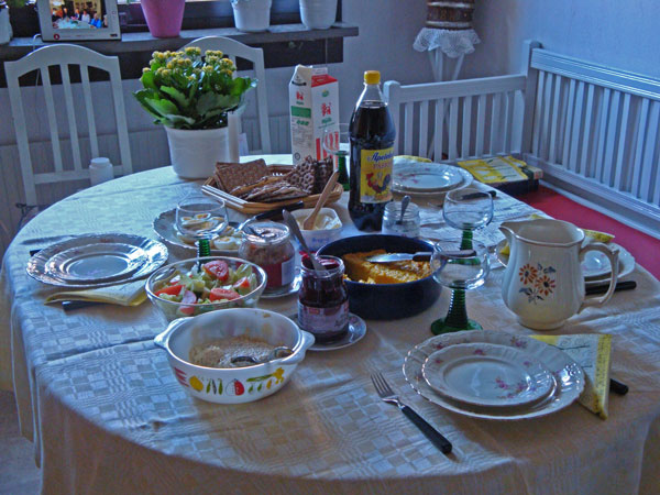Frukostbord hos Greta.