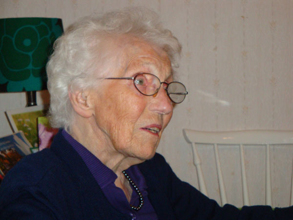 Greta i sin lägenhet; 27/10 -11