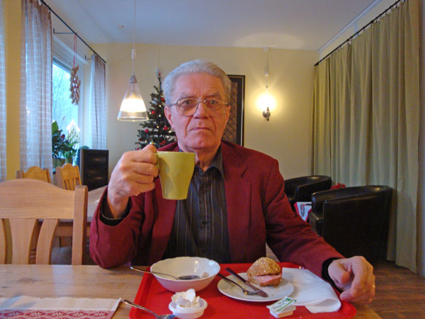 ... och här äter vi frukost på hotellet; 18/12 -11