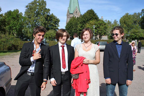 Jonas, Adam, Sanna D och Felix Foto: Åsa Till höger: Elsie, Eva och Iréne Foto: Åsa