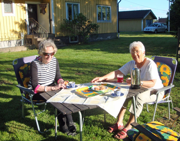 Elsy Persson besöker oss på landet, Danhäll.