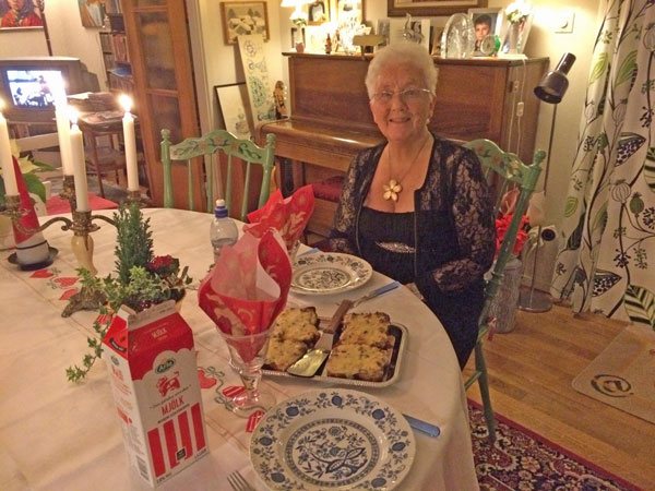 Vi inleder kvällen med varma svampmackor ...