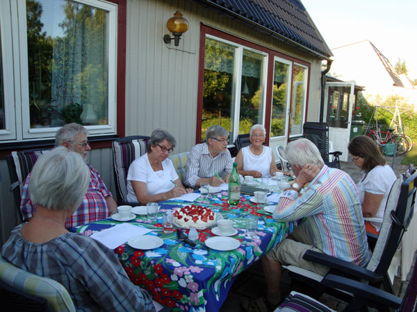 ... i trädgården; 9/6 -14