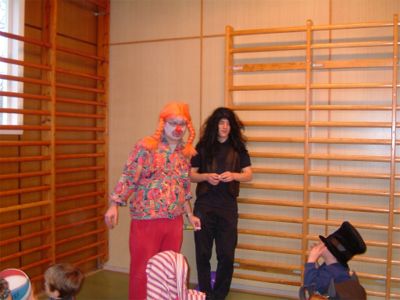 Markku och Isak introducerar nya lekar, 31/10 -04
