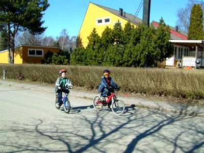Här kommer både Adam och Jonas, 13/4 -04