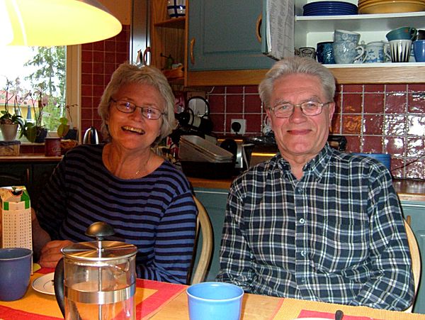 ... Inger och Ivan lyssnar och tittar på, 17/5 -06