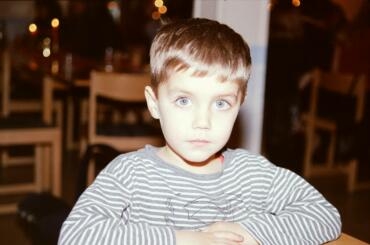 Jonas. 10/12 -00.