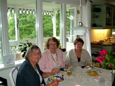 Ingrid, Ella 75 år och Barbro, 17/7 -05