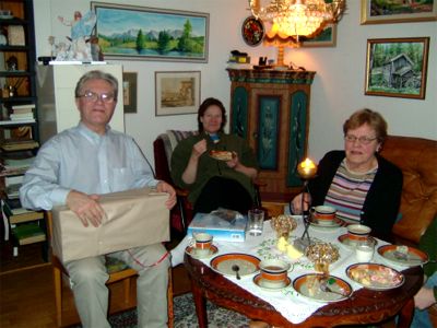 Jubilaren (66 år), Sarah och Karin, 22/2 -05