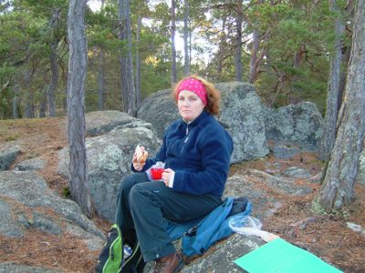 Sörmlandsleden, del 3 - lunchdags, 13/10 -04