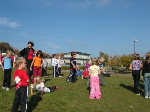 Jonas har friluftsdag på skolan, 27/9 -05