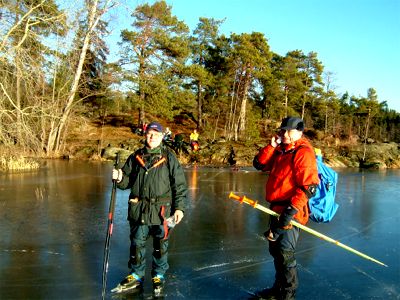 Årets första långfärdsskridskotur, Drevviken. 5/1 -05