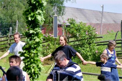 Dansen har börjat, 24/6 -05