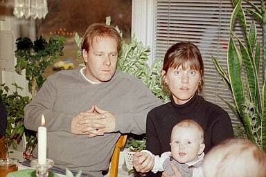 Vi fick besök av Thomas, Anna och deras lille Kalle. 2000-04-02