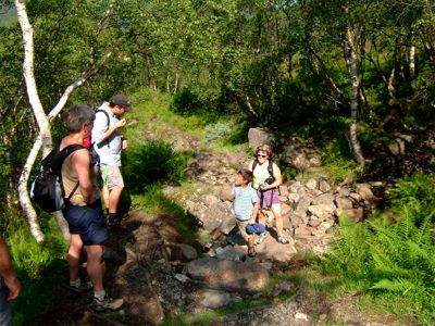På väg uppför fjället till Molladalen, 8/8 -04