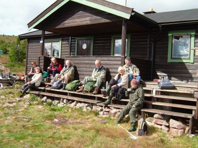 Eftermiddagsfika vid denna fjällstuga, 25/8 -04