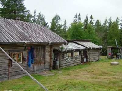 Olika byggnader för skilda ändamål, 27/8 -04