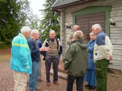 Samtal utanför kyrkan, 28/8 -04