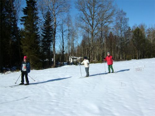 Skidåkning vid Hultabo och ... (Berit, Felix och Åsa)
