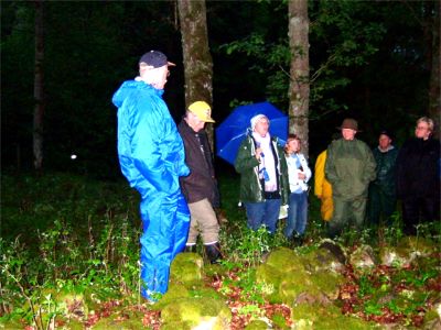 ... och andra typer av gravar i Danhult, 23/6 -04