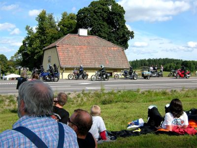 ... MC som kör Mälaren runt, 20/8 -05