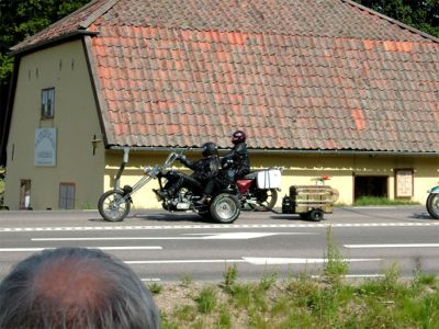 Många "lustiga" ekipage far förbi, 20/8 -05