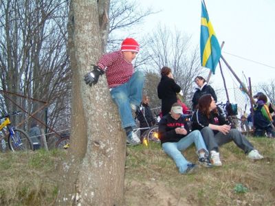 Jonas förbereder sin position, 30/4 -04