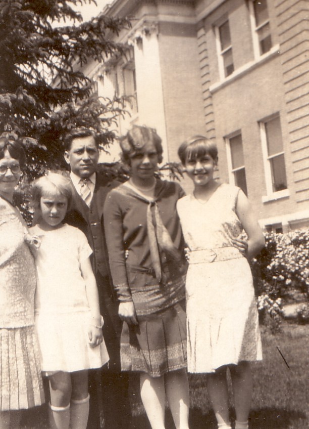 Alma med familj