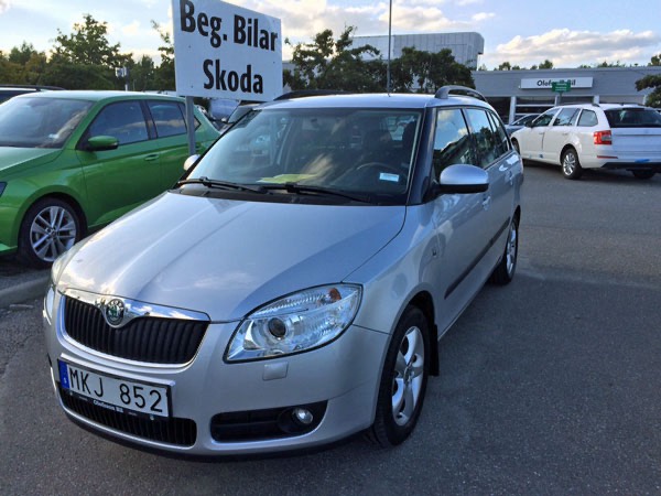 6/8-15. Första bilden på vår nya bil - Skoda Fabian.